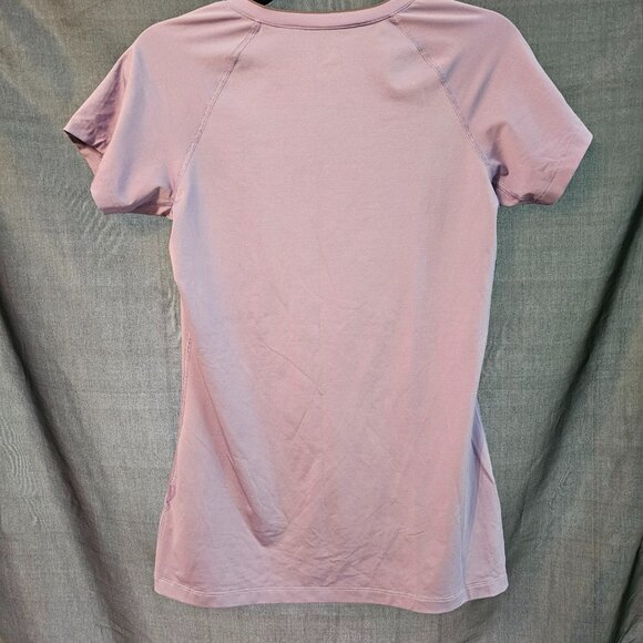 Nike Pro lavender athletic shirt. Size M - Picture 4 of 4